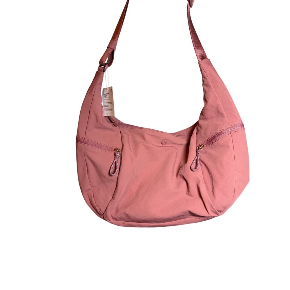 lululemon Large Slouchy Sling Bag 13L in the Dusk colorway. - Picture 5 of 7